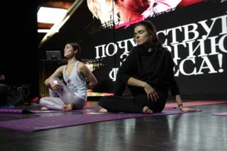 Irena Ponaroshku feet photo thumbnail