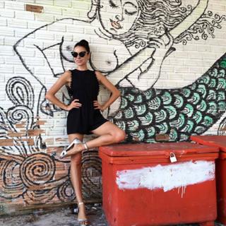 Irena Ponaroshku feet photo thumbnail