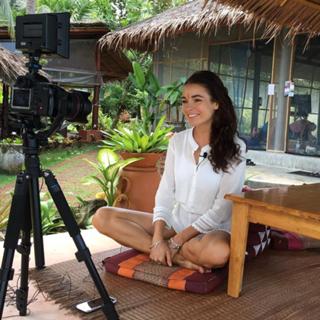 Irena Ponaroshku feet photo thumbnail