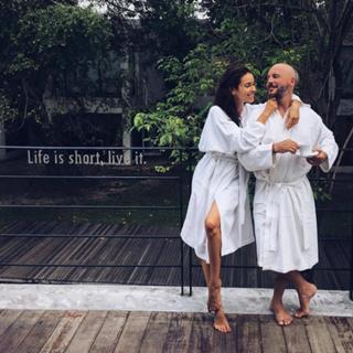 Irena Ponaroshku feet photo thumbnail