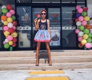 Irena Ponaroshku feet photo thumbnail