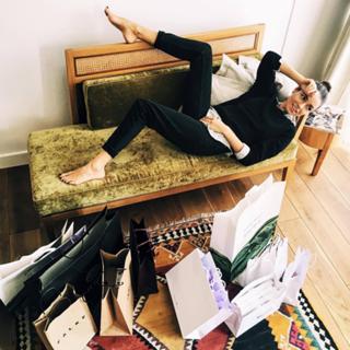 Irena Ponaroshku feet photo thumbnail