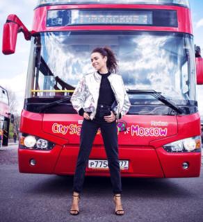 Irena Ponaroshku feet photo thumbnail