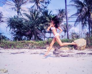 Irena Ponaroshku feet photo thumbnail