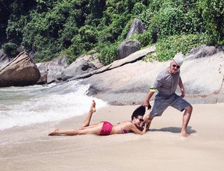 Irena Ponaroshku feet photo thumbnail