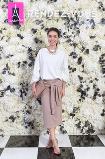 Irena Ponaroshku feet photo thumbnail