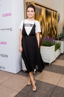 Irena Ponaroshku feet photo thumbnail