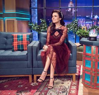 Irena Ponaroshku feet photo thumbnail