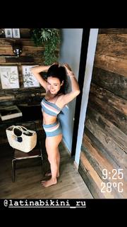 Irena Ponaroshku feet photo thumbnail