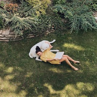 Irena Ponaroshku feet photo thumbnail