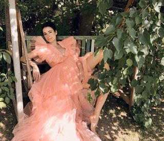 Irena Ponaroshku feet photo thumbnail