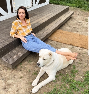 Irena Ponaroshku feet photo thumbnail