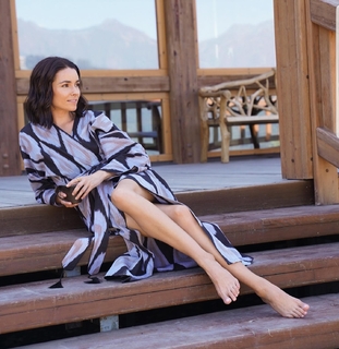 Irena Ponaroshku feet photo thumbnail