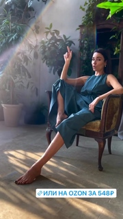 Irena Ponaroshku feet photo thumbnail