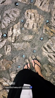 Irena Ponaroshku feet photo thumbnail