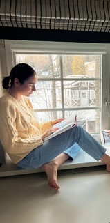 Irena Ponaroshku feet photo thumbnail