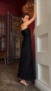 Irena Ponaroshku feet photo thumbnail