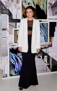 Irena Ponaroshku feet photo thumbnail