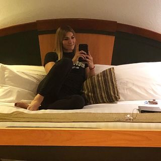 Irene Aldana feet photo 6