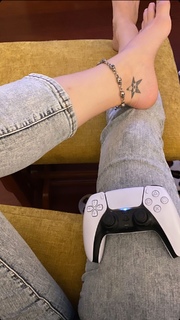 Irene Aldana feet photo 18