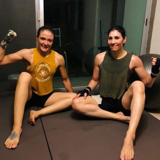 Irene Aldana feet photo 9