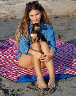 Irene Castillo feet photo 9