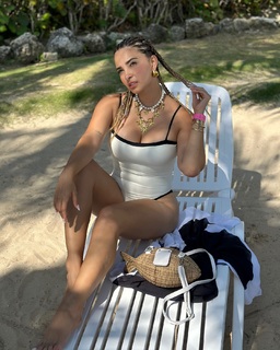 Irene Castillo feet photo 12