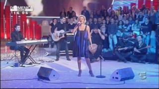 Irene Grandi feet photo 8