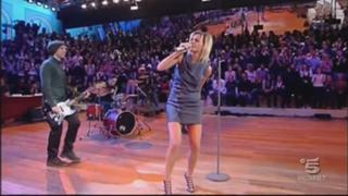 Irene Grandi feet photo 10