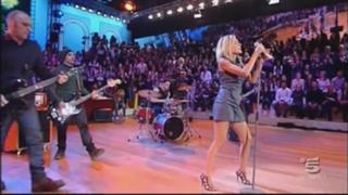 Irene Grandi feet photo 6