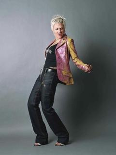 Irene Grandi feet photo 18