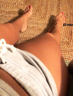 Irene Junquera feet photo thumbnail