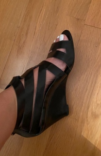 Irene Junquera feet photo thumbnail