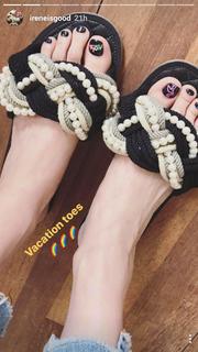 Irene Kim feet photo 8