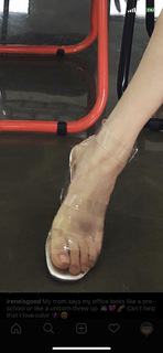 Irene Kim feet photo 18