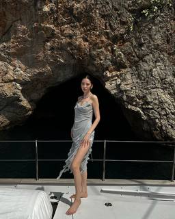 Irene Kim feet photo 15