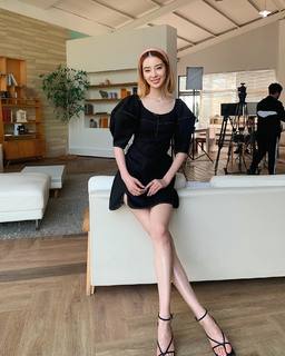 Irene Kim feet photo 12
