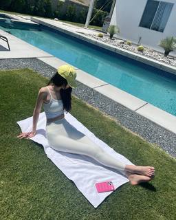 Irene Kim feet photo 12