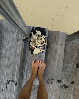 Irene Kim feet photo 13