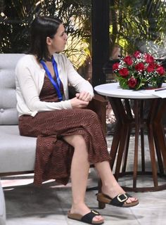 Irene Montero feet photo 3