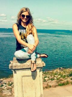 Irina Baeva feet photo thumbnail