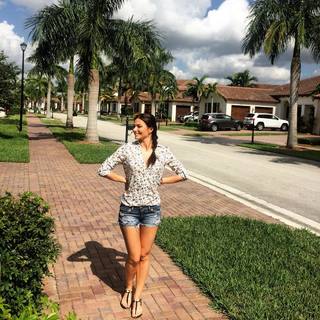 Irina Baeva feet photo thumbnail