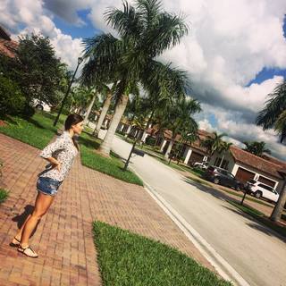 Irina Baeva feet photo thumbnail