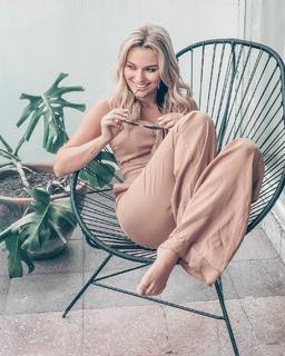 Irina Baeva feet photo thumbnail