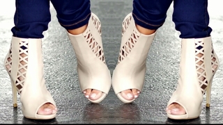 Irina Baeva feet photo thumbnail