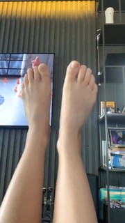 Irina Rimes feet photo 9