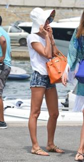 Irina Shayk feet photo thumbnail