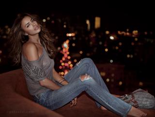 Irina Shayk feet photo thumbnail