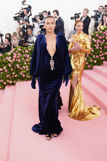 Irina Shayk feet photo thumbnail