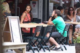 Irina Shayk feet photo thumbnail